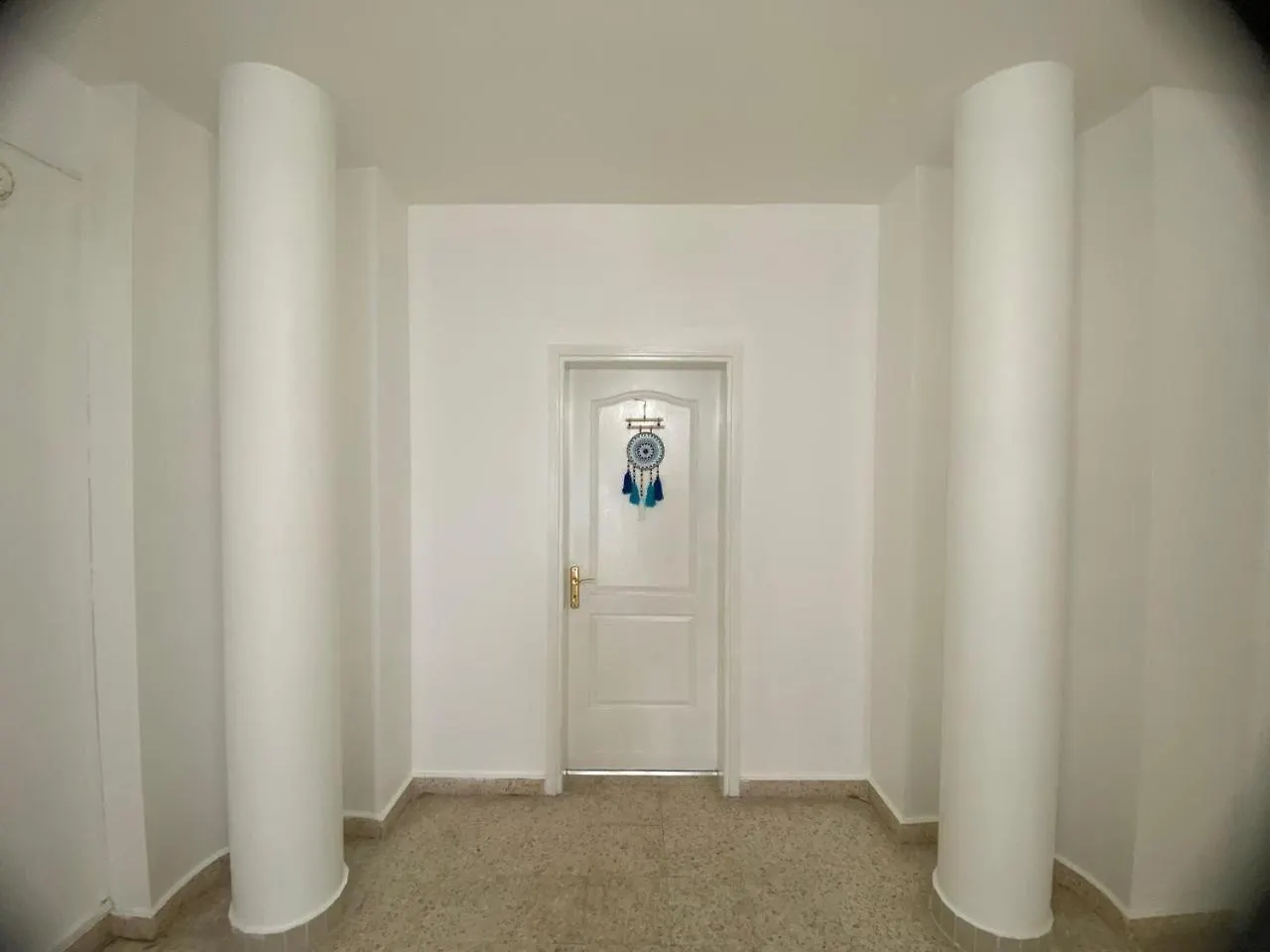 Dinar - Cozy Master Bedroom Abu Dhabi Homestay